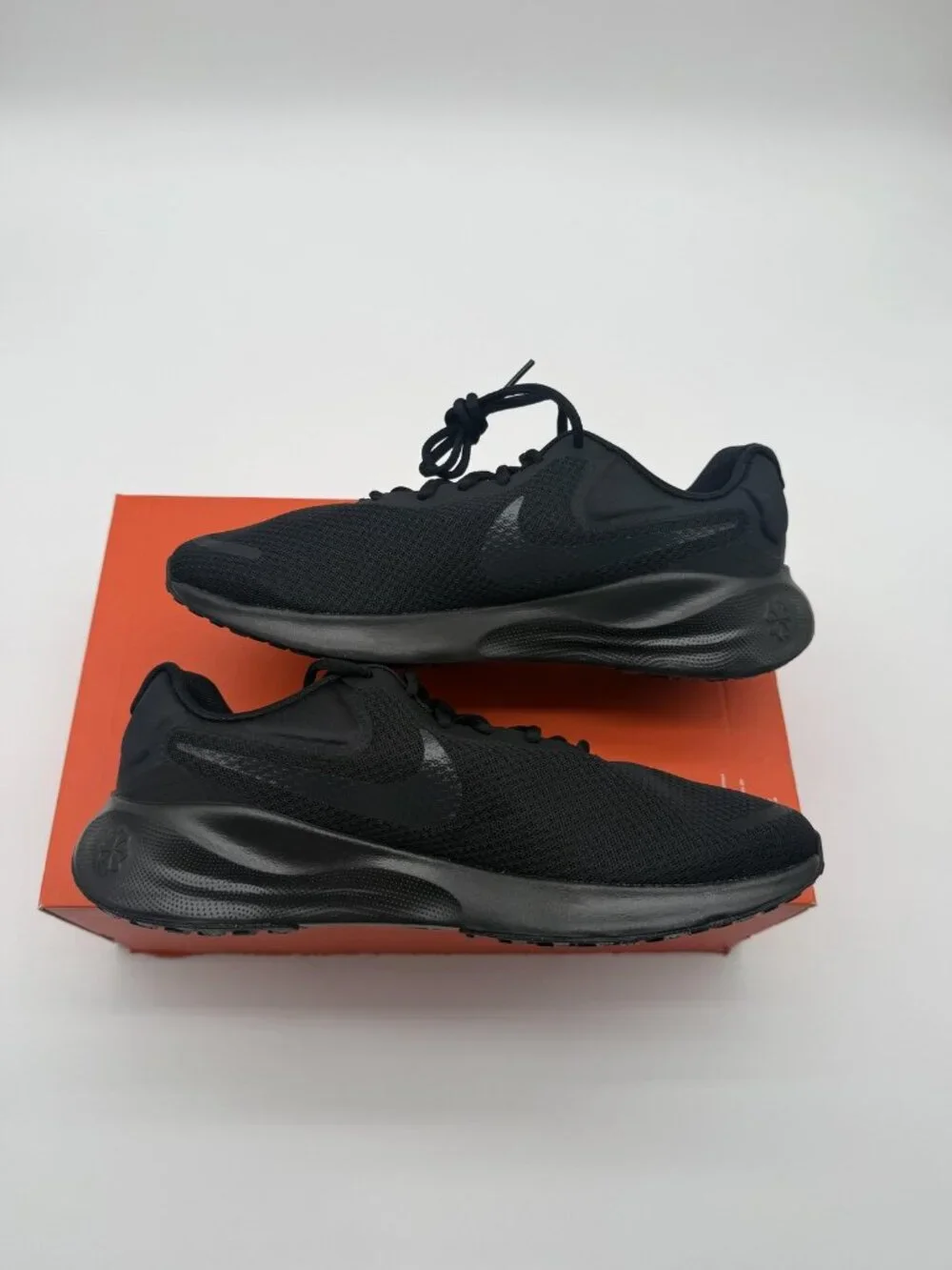 New Nike Revolution 7 Wide Shoes Men's Size 10 Black Running Sneakers FB8501 001